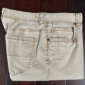 Tommy Bahama Boracay Stretch 5-Pocket Pants.    33" x 32"  Khaki/Tan